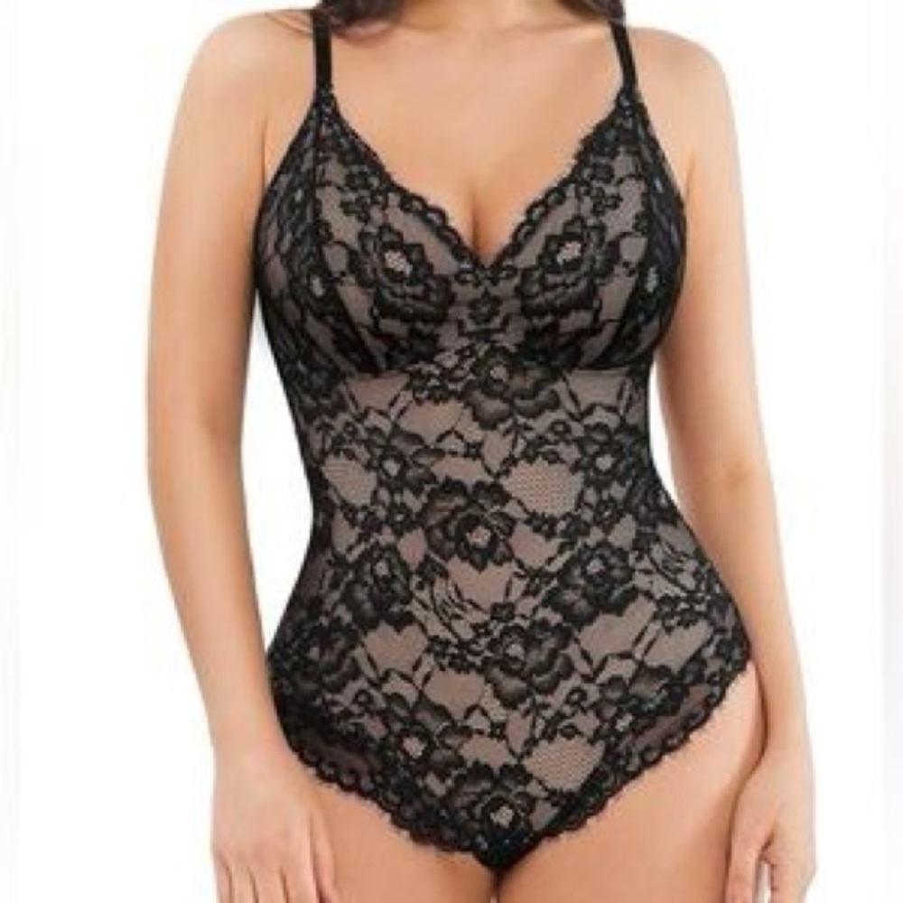NWOT Elegant Black Lace Bodysuit Large